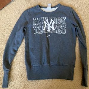 Yankees sweater